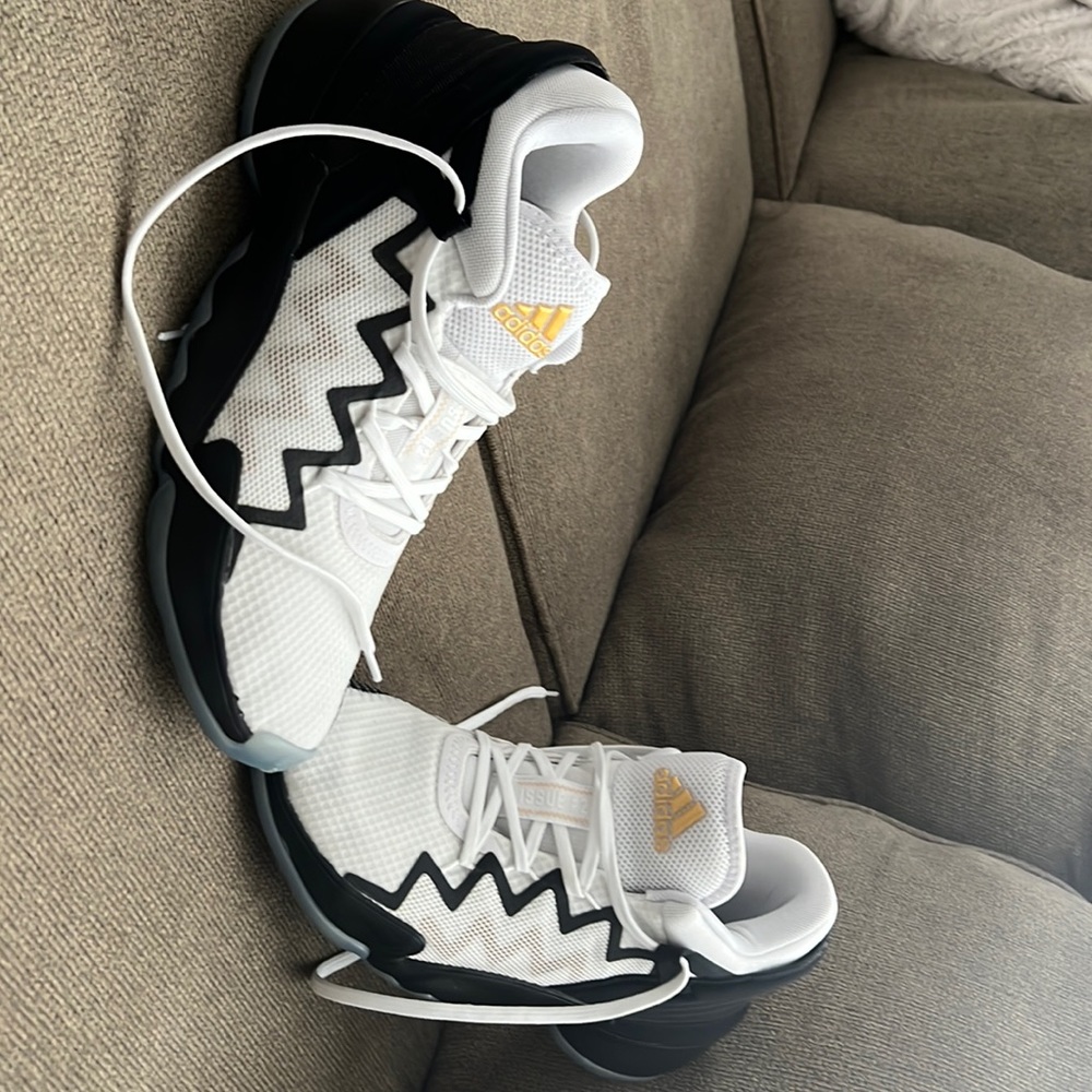 Adidas D.O.N. Issue # 2